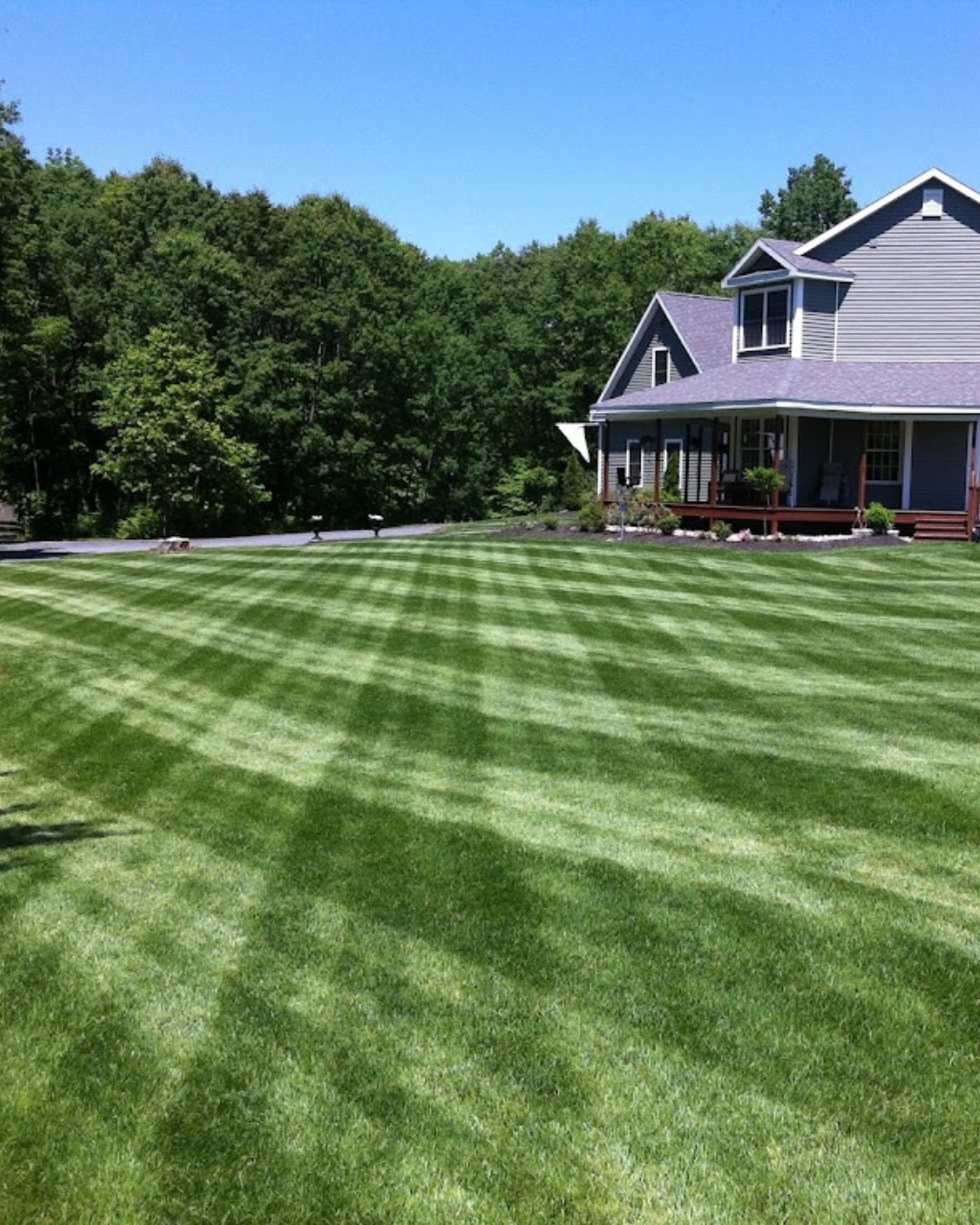 Mowing lines are so satisfying 🤌 

Grasshopper Gardens has been providing experienced lawn mowing in the capital region for more than 33 years. Our expert lawn care team handles every detail so you can enjoy a beautiful yard without the hassle of yard work. 

Call us to help make your lawn beautiful!

📞 518.500.4132
or email us at
📧 info@nicelawns.com

#UpstateNY #Landscaping #CurbAppeal #Lawncare