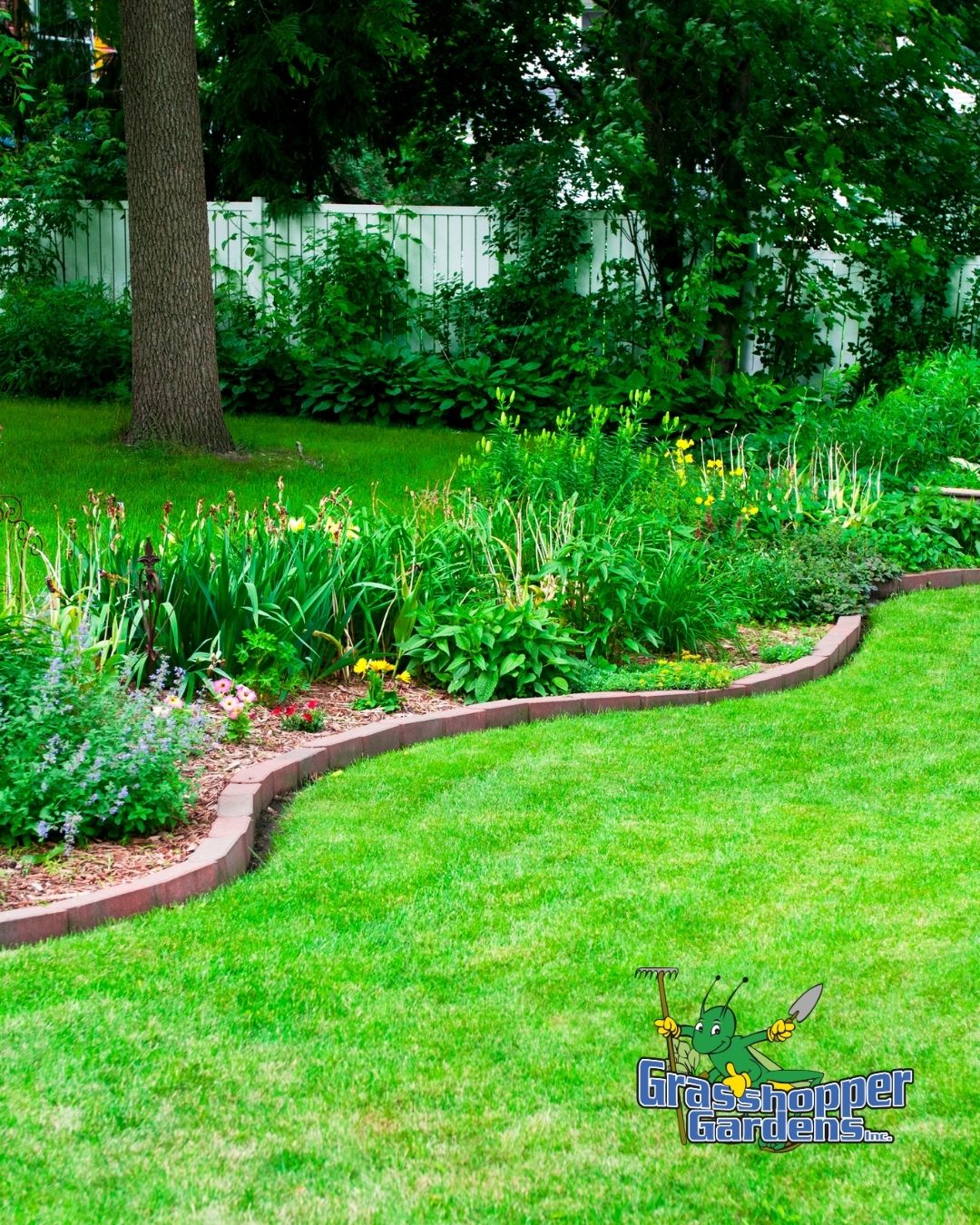 Ahhh… another finished project! 🙌

There’s nothing better than pulling everything together with a new hydrangea plant and some mulch!

Want to give your own yard a little more curb appeal? Grasshopper Gardens is here to help!

🌸 New plants & colorful landscaping
🌳 Trees & shrubs
🌿 Landscape renovations
🍂 Fall cleanups & seasonal maintenance
🏡 And so much more!

Whether your property needs a small refresh or a complete transformation, we have the team, experience and equipment to bring it to life.

Your yard. Our specialty. 🌱

Ready to get started? Visit our website to request your FREE estimate today!

👉 https://www.grasshoppergardens.com/

#GrasshopperGardens #EnhanceYourLife #Landscaping #CurbAppeal #LandscapeDesign #FallCleanup #CapitalRegionNY
